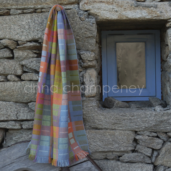 cashmere scarf with local dyes 600 pix