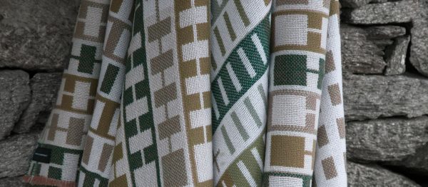 Plaids contemporáneos de 100% lana merina, diseño por Anna Champeney